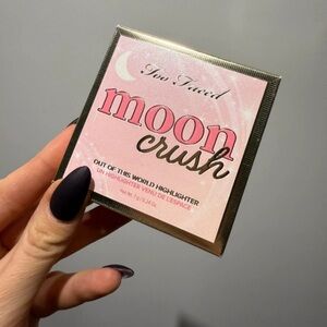 Buy Now Price! Too Faced Highlighter